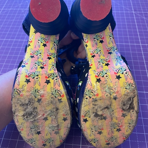GUC Irregular Choice Matryoshka Heels. Size 38, size 7. Snap closure. - Picture 4 of 5